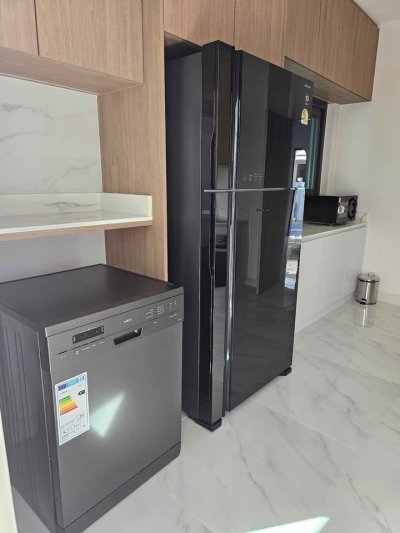 11R0554 ให้เช่าบ้านเดี่ยวสองชั้น 4 ห้องนอน 4 ห้องน้ำ ราคา 120,000/เดือน โซนเกาะแก้ว