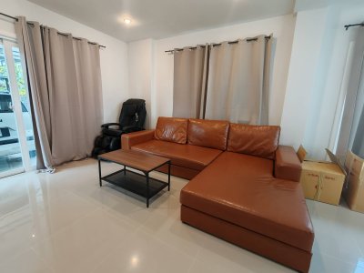 11R0558 ให้เช่าบ้านเดี่ยวสองชั้น 3 ห้องนอน 2 ห้องน้ำ ราคา 40,000/เดือน โซนเกาะแก้ว