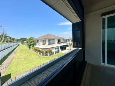 11S0081 ขายบ้านเดี่ยวสองชั้น 4 ห้องนอน 2 ห้องน้ำ ราคา 9,990,000 บาท โซนเกาะแก้ว