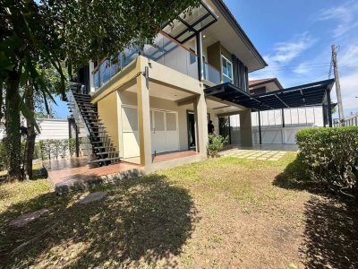 11S0081 ขายบ้านเดี่ยวสองชั้น 4 ห้องนอน 2 ห้องน้ำ ราคา 9,990,000 บาท โซนเกาะแก้ว