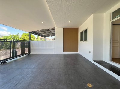 11S0082 This house for sale 3,190,000 bath 4 bedrooms 3 bathrooms location at kohkaew