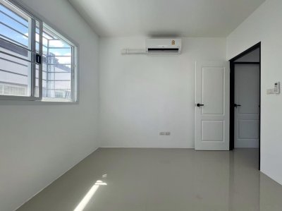 11S0082 This house for sale 3,190,000 bath 4 bedrooms 3 bathrooms location at kohkaew