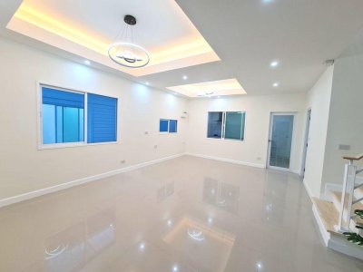 11S0085 ขายบ้านแฝดสองชั้น 4ห้องนอน 3ห้องน้ำ ราคา 4,800,000 บาท โซนเกาะแก้ว