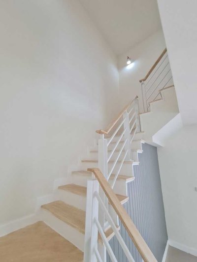 11S0085 ขายบ้านแฝดสองชั้น 4ห้องนอน 3ห้องน้ำ ราคา 4,800,000 บาท โซนเกาะแก้ว