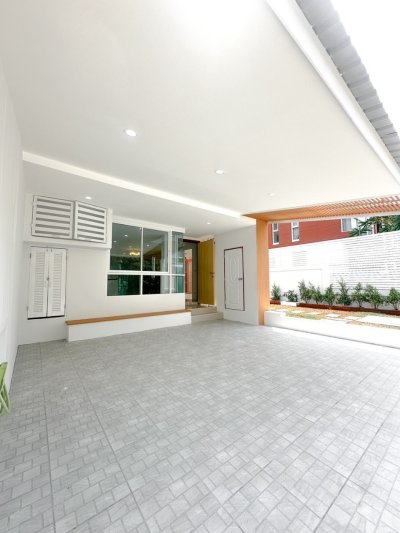 11S0093 This house for sale 4,190,000 baht 3bedrooms 3bathrooms location at kohkaew