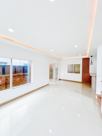 11S0096 House for sale 5,990,000 baht 3 bedroom 2 bathroom located at kohkaew