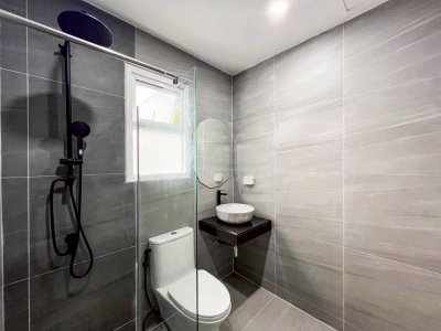 11S0108 This house for rent 5,990,000 baht 4 bedroom 3 bathroom located at kohkaew