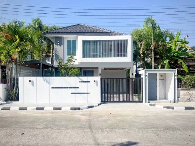 11S0108 This house for rent 5,990,000 baht 4 bedroom 3 bathroom located at kohkaew