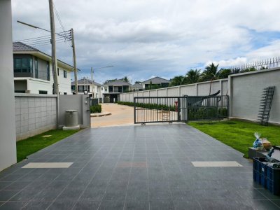 11S0119 This house for sale 9,890,000 baht 4 bedroom 3 bathroom located at kohkaew