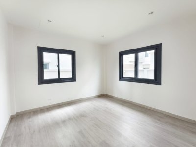 11S0119 This house for sale 9,890,000 baht 4 bedroom 3 bathroom located at kohkaew