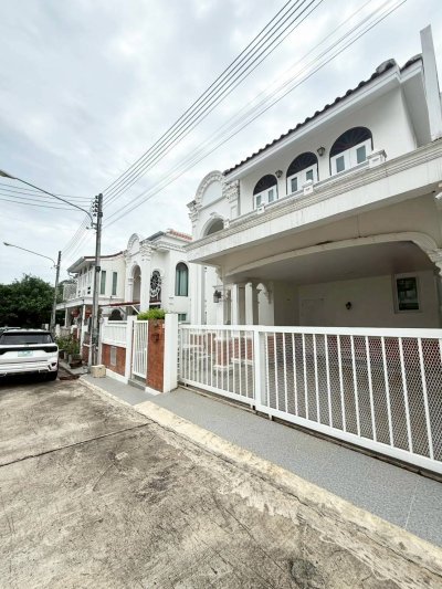 11S0126 This house for sale 6,790,000 baht 4 bedroom 3 bathroom located at kohkaew