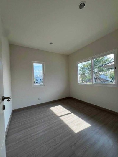 11S0134 ขายบ้านเดี่ยวสองชั้น ราคา 9,980,000 บาท 4 ห้องนอน 3 ห้องน้ำ โซนเกาะแก้ว