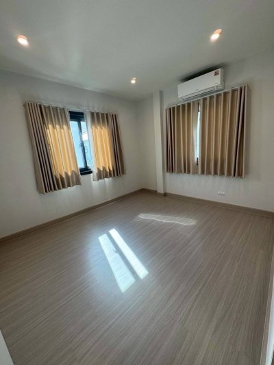 11S0137 ขายบ้านเดี่ยวสองชั้น ราคา 8,990,000 บาท 4 ห้องนอน 3 ห้องน้ำ โซนเกาะแก้ว