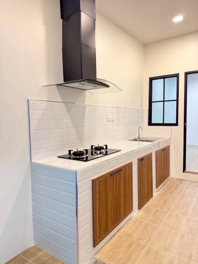 11S0138 ขายบ้านแฝดชั้นเดียว ราคา 3,990,000 บาท 2 ห้องนอน 2 ห้องน้ำ โซนเกาะแก้ว