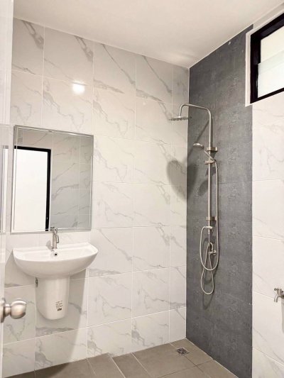 11S0138 ขายบ้านแฝดชั้นเดียว ราคา 3,990,000 บาท 2 ห้องนอน 2 ห้องน้ำ โซนเกาะแก้ว