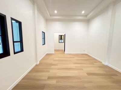 11S0138 ขายบ้านแฝดชั้นเดียว ราคา 3,990,000 บาท 2 ห้องนอน 2 ห้องน้ำ โซนเกาะแก้ว