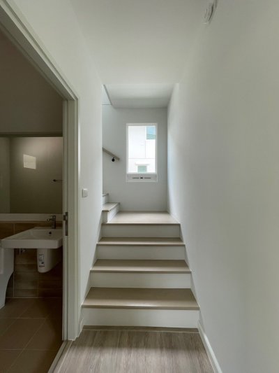 11S0141 ขายบ้านเดี่ยวสองชั้น ราคา 8,660,000 บาท 4 ห้องนอน 3 ห้องน้ำ โซนเกาะแก้ว