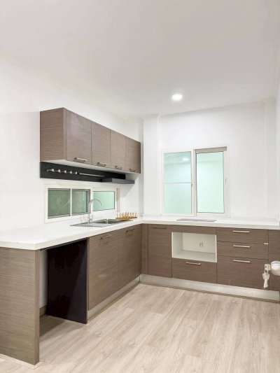 11S0144 ขายบ้านเดี่ยวสองชั้น ราคา 8,790,000 บาท 4 ห้องนอน 3 ห้องน้ำ โซนเกาะแก้ว