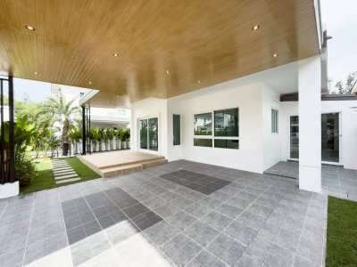 11S0144 ขายบ้านเดี่ยวสองชั้น ราคา 8,790,000 บาท 4 ห้องนอน 3 ห้องน้ำ โซนเกาะแก้ว