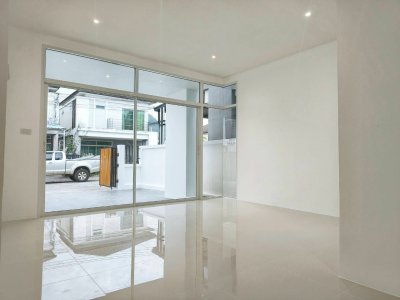 11S0145 ขายบ้านแฝดสองชั้น ราคา 4,790,000 บาท 4 ห้องนอน 3 ห้องน้ำ โซนเกาะแก้ว