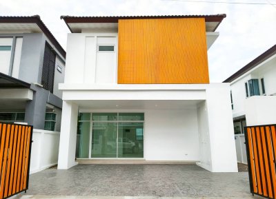 11S0145 ขายบ้านแฝดสองชั้น ราคา 4,790,000 บาท 4 ห้องนอน 3 ห้องน้ำ โซนเกาะแก้ว