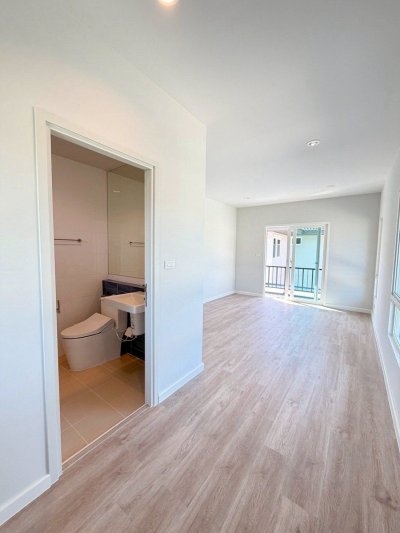 11S0147 This house for sale 8,830,000 baht 4 bedroom 3 bathroom at kohkaew