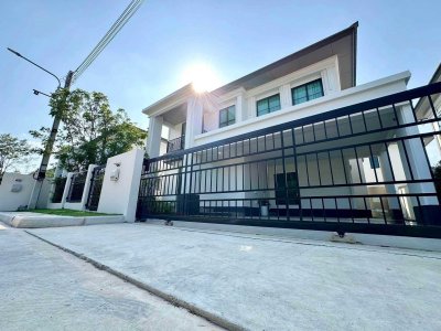 11S0168 ขายบ้านเดี่ยวสองชั้น ราคา 16,900,000 บาท 4 ห้องนอน 4 ห้องน้ำ โซนเกาะแก้ว