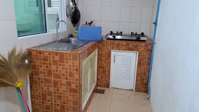 12R0009  ให้เช่าบ้านแฝดสองชั้น 3 ห้องนอน 2 ห้องน้ำ ราคา 18,000/เดือน โซนถลาง