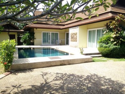 12R0017 ให้เช่า pool villa 2 ห้องนอน 2 ห้องน้ำ ราคา30,000/เดือน โซนถลาง