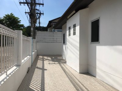 12R0026 ให้เช่าบ้านเดียวชั้นเดียว 3 ห้องนอน 2 ห้องน้ำ ราคา 25,000/เดือน โซนถลาง