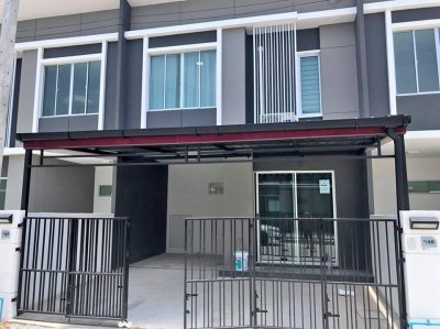 12R0041 ให้เช่าทาวน์เฮ้าส์สองชั้น 3 ห้องนอน 2 ห้องน้ำ ราคา 19,000/เดือน โซนถลาง