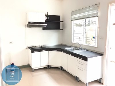 12R0107 ให้เช่าบ้านเเฝดสองชั้น 3ห้องนอน 2ห้องน้ำ ราคา 18,000/เดือน โซนถลาง