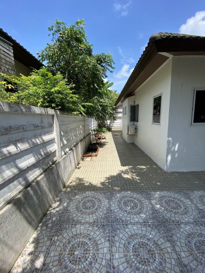 12R0171 This house for rent 3 bedroom 2 bathroom 20,000/month at thalang