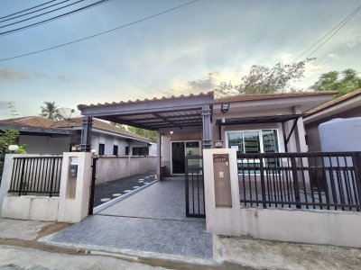 12R0181 ให้เช่าบ้านเดียวชั้นเดียว 2 ห้องนอน 2 ห้องน้ำ ราคา 25,000/เดือน โซนถลาง