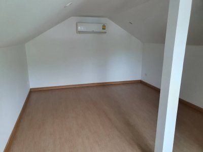 12R0218 ให้เช่า pool villa 3ห้องนอน 2ห้องน้ำ ราคา 24,000/เดือน โซนถลาง