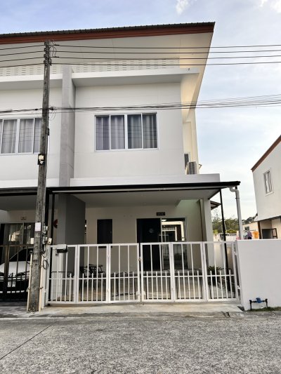 12R0239 ให้เช่าบ้านแฝดสองชั้น 3 ห้องนอน 3 ห้องน้ำ ราคา 26,000/เดือน โซนถลาง