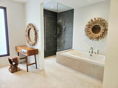 12R0240 ให้เช่า pool villa 5 ห้องนอน 5 ห้องน้ำ ราคา 120,000/เดือน โซนถลาง