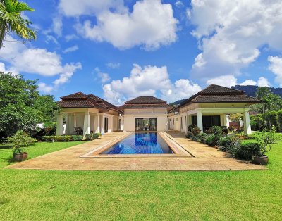 12R0240 ให้เช่า pool villa 5 ห้องนอน 5 ห้องน้ำ ราคา 120,000/เดือน โซนถลาง