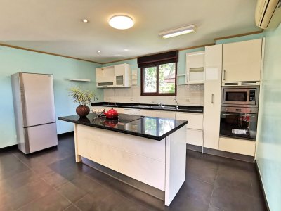 12R0247 Pool villa for rent 7 bedroom 6 bathroom 120,000/month at thalang