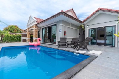 12R0252 This pool villa 3 bedroom 3 bathroom with swimming 65,000/month the house location at Talang