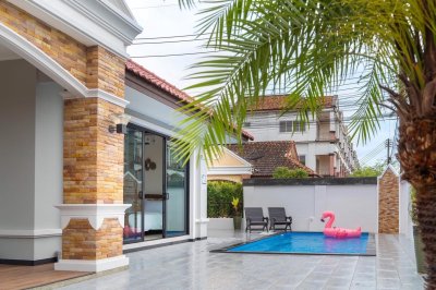 12R0252 This pool villa 3 bedroom 3 bathroom with swimming 65,000/month the house location at Talang