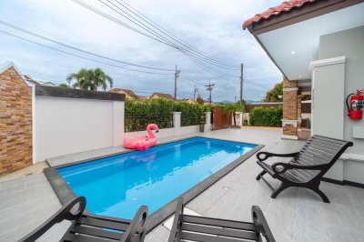 12R0252 This pool villa 3 bedroom 3 bathroom with swimming 65,000/month the house location at Talang