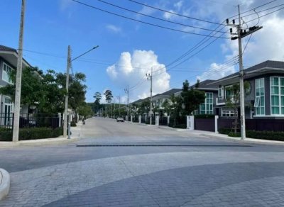 12R0300 ให้เช่าบ้านเดี่ยวสองชั้น 3ห้องนอน 2ห้องน้ำ ราคา 65,000/เดือน โซนถลาง