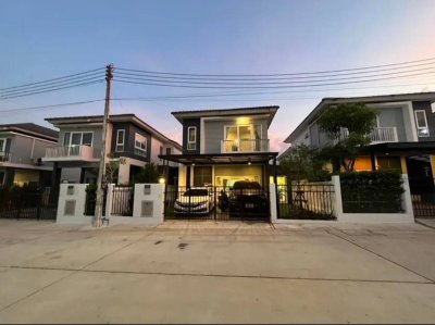 12R0300 ให้เช่าบ้านเดี่ยวสองชั้น 3ห้องนอน 2ห้องน้ำ ราคา 65,000/เดือน โซนถลาง