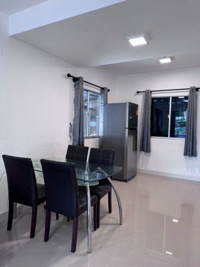 12R0313 ให้เช่าบ้านเดี่ยวสองชั้น 3 ห้องนอน 2 ห้องน้ำ ราคา 23,000/เดือน โซนถลาง