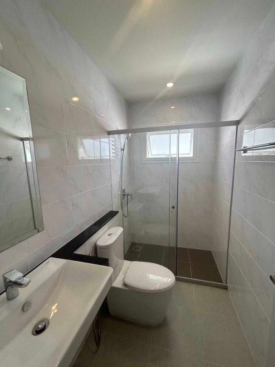 12R0334 This House 4 bedroom 3 bathroom 55,000/month in Thalang
