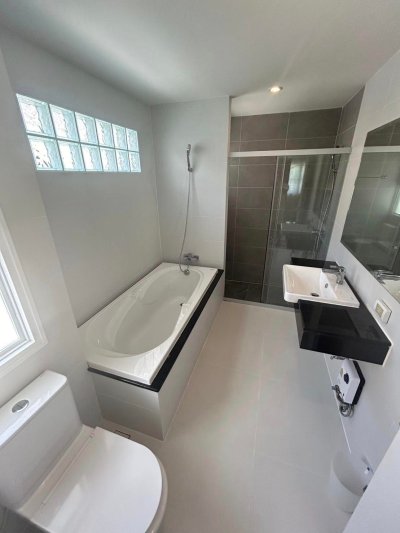 12R0334 This House 4 bedroom 3 bathroom 55,000/month in Thalang