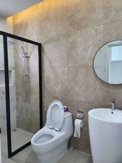 12R0340 ให้เช่าบ้านแฝดสองชั้น 2 ห้องนอน 2 ห้องน้ำ 45,000/เดือน โซนถลาง