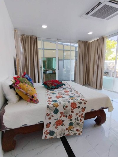 12R0343 ให้เช่า pool villa 4ห้องนอน 5ห้องน้ำ ราคา 90,000/เดือน โซนถลาง