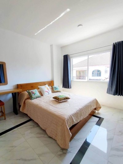 12R0343 ให้เช่า pool villa 4ห้องนอน 5ห้องน้ำ ราคา 90,000/เดือน โซนถลาง